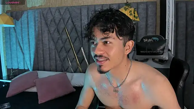 NicolaiKarav Show Webcam
