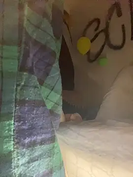 צ'אט XXX בשידור חי של GusanoDelicioso