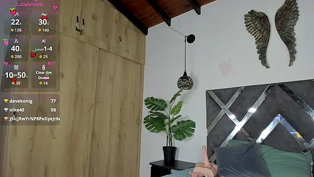 erika_222's Live XXX Chat