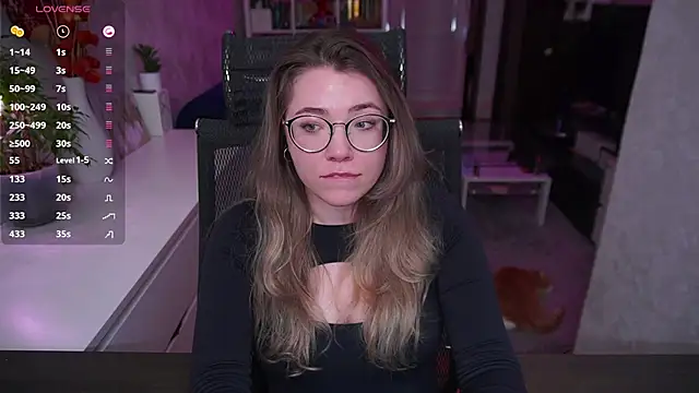 RemyCute's Live XXX Chat