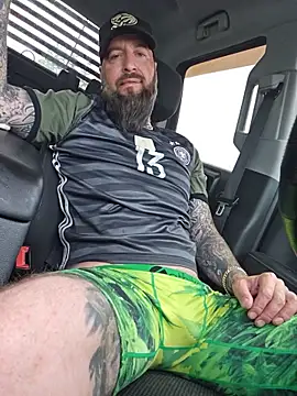 Chatroom XXX en direct de Beardedtattood