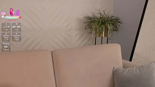 MadelineFox élő XXX-chatje