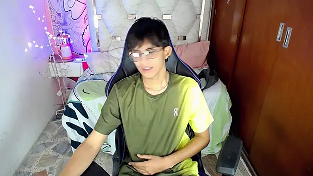 zxvn_nn Live XXX chat