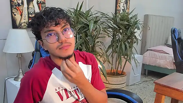 kai_storn Chat XXX in diretta