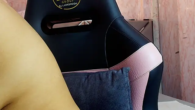 Dolly_boobsy 现场XXX聊天