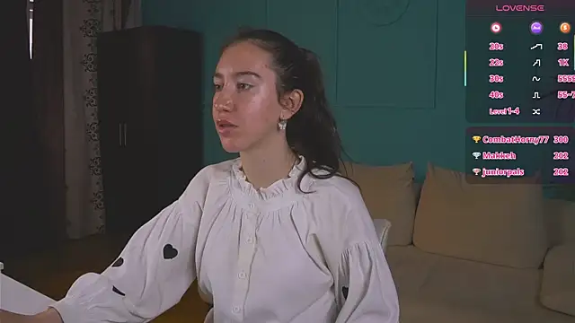 Belle_Via Adlı Modelin Canlı XXX Sohbeti
