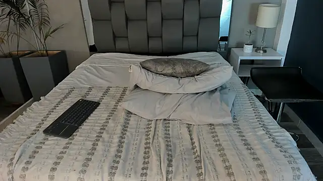 Charlie___Musk 라이브 XXX 채팅