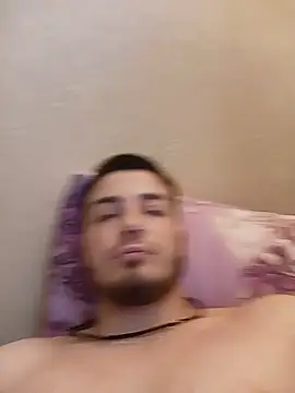 Zevs777s live XXX chat