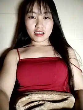 Cherry-squirtt élő XXX-chatje