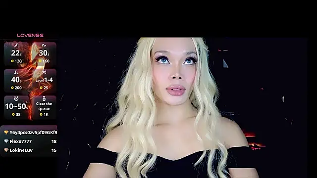 YOURHOT_STUFF élő XXX-chatje