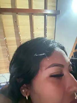 emmyjhonson07's Live XXX Chat