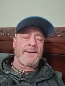 Slydog1010's Live XXX Chat