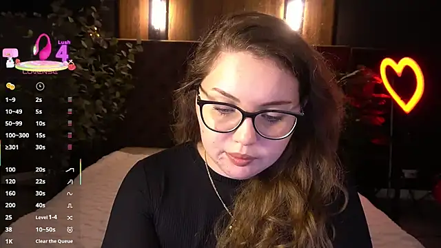 Chatroom XXX en direct de LuxSopphia