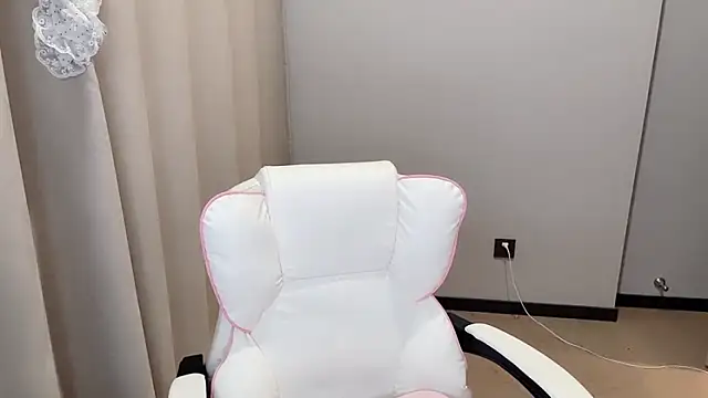 max688のライブXXXチャット