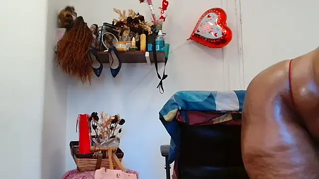 xTALLSEXYBUMx élő XXX-chatje