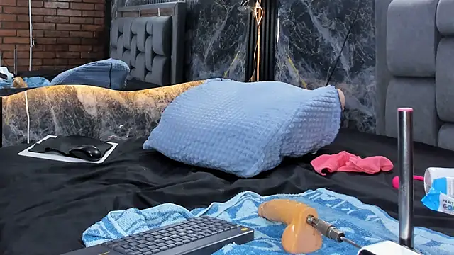 Онлайн чат XXX Couple_Gold69