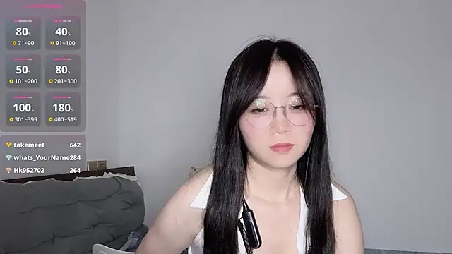 77-Vicky's Live XXX Chat