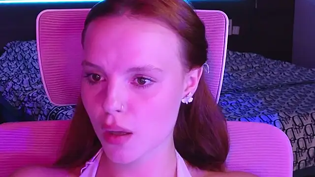 mollybossy élő XXX-chatje