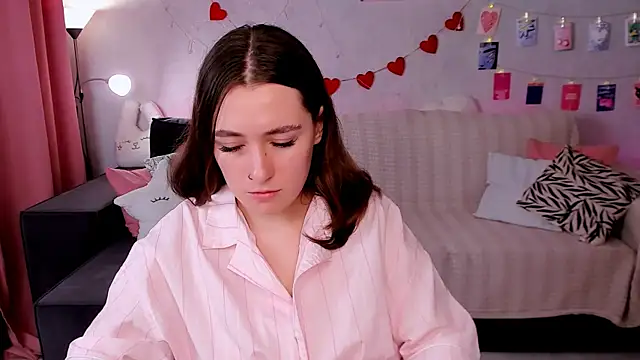 polly_pop_ élő XXX-chatje