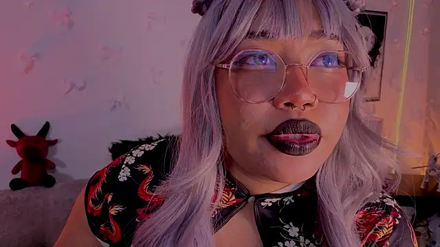 pamela_doll3 élő XXX-chatje