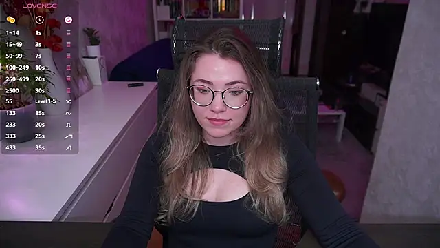 RemyCute élő XXX-chatje