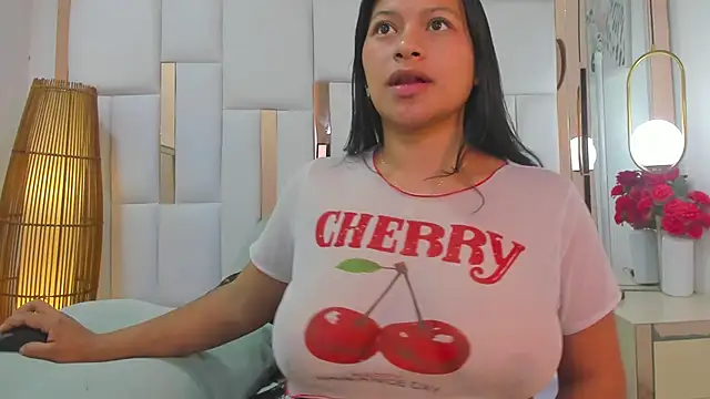 pirlywild's Live XXX Chat