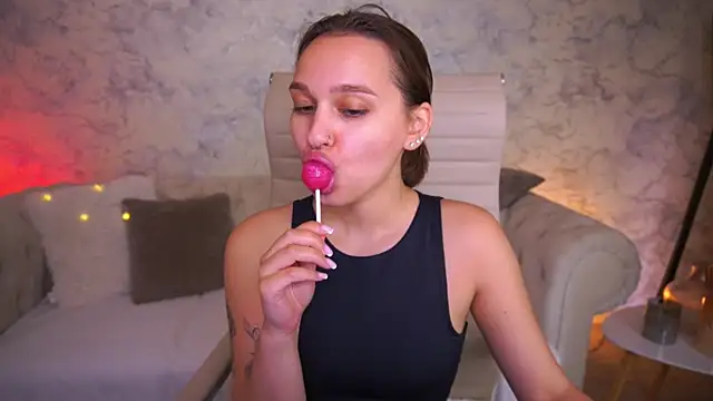 צ'אט XXX בשידור חי של FlirtyMusa
