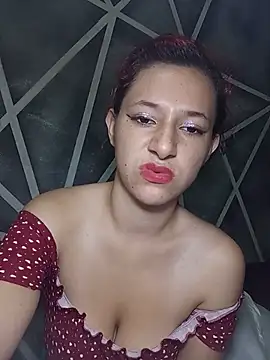 Escarleth_69 élő XXX-chatje