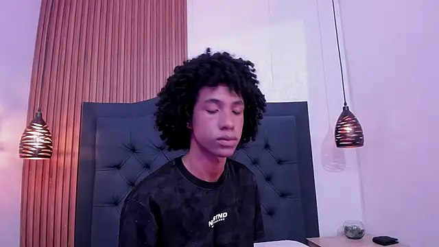 Johan_gz_'s Live XXX Chat
