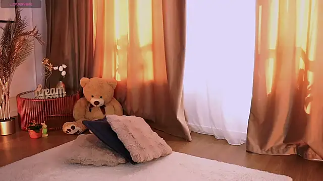 צ'אט XXX בשידור חי של JessyLuvX