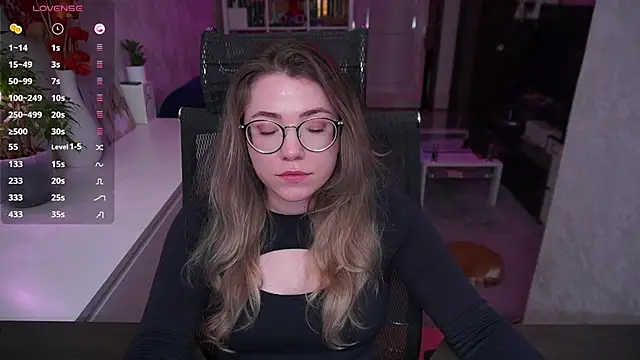 Czat XXX na żywo – RemyCute