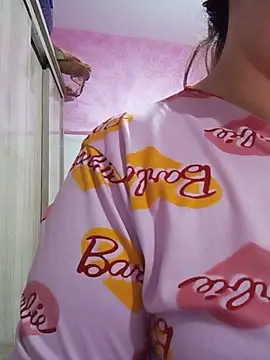 دردشة Beerrry الجنسية المباشرة