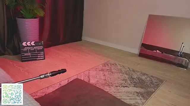 babydollalsi élő XXX-chatje