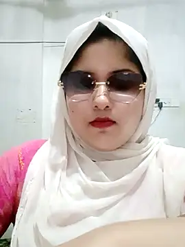 Nusrat-N Chat XXX in diretta