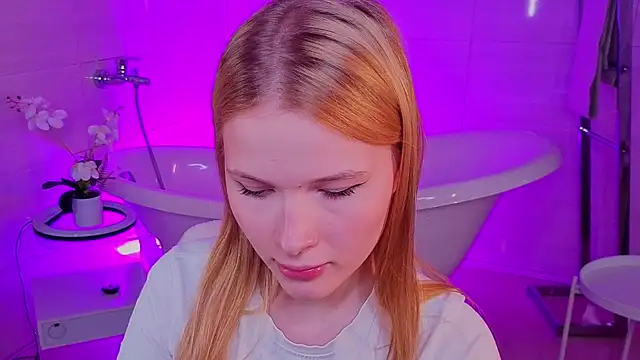 Brietdget élő XXX-chatje