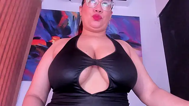 alondrabigtits' Live XXX Chat