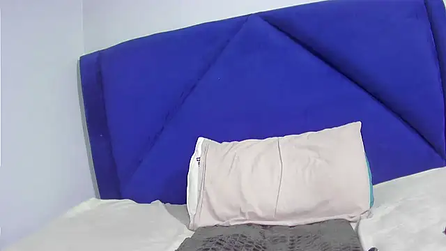 Онлайн чат XXX TheSexyBibi