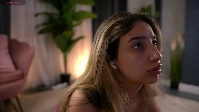 JullyFox লাইভ XXX চ্যাট