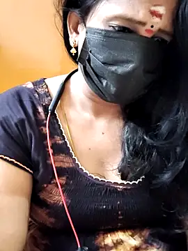 tamilammu1431 Adlı Modelin Canlı XXX Sohbeti