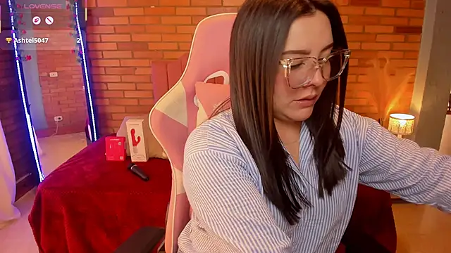 amaia_monet Obrolan Langsung XXX