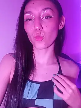 Laia_xprice élő XXX-chatje