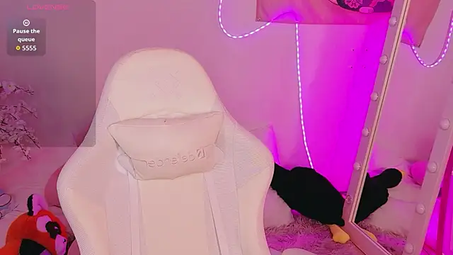 Deibora 现场XXX聊天