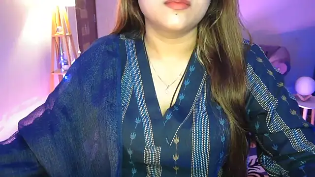 Mitikaa's Live XXX Chat