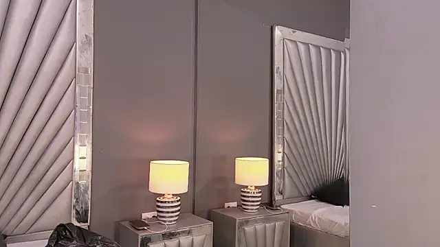 HatsaJones élő XXX-chatje