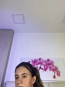 Chatroom XXX en direct de JuliaColemann