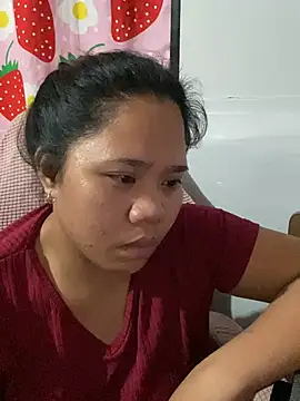 _UrSingleMamiBella_'s Live XXX Chat