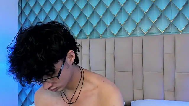 Sofia-Ethan Pertunjukan Webcam