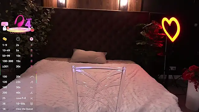 LuxSopphia's Live XXX Chat