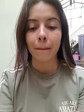 EmmaContreras_Val Adlı Modelin Canlı XXX Sohbeti