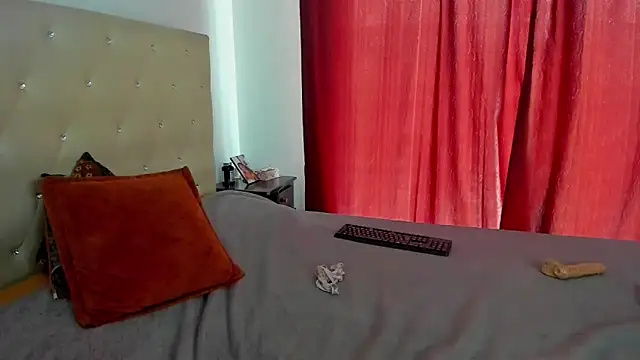 LUISSA_ élő XXX-chatje